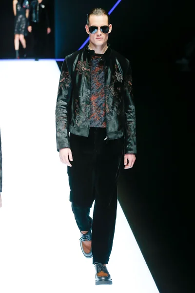Look 70